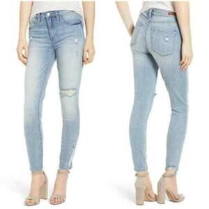 BlankNYC the Bond Jeans in Light Wash Distressed size 28